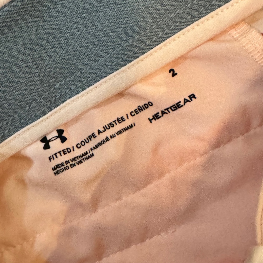 Under Armour Women's shorts - Picture 3 of 4